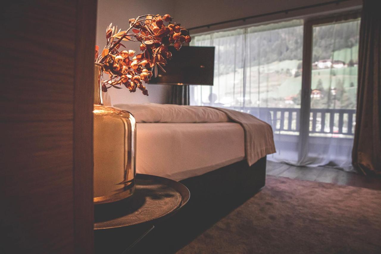 Hotel & Appartements Alpenresidenz Viktoria Neustift im Stubaital Eksteriør bilde