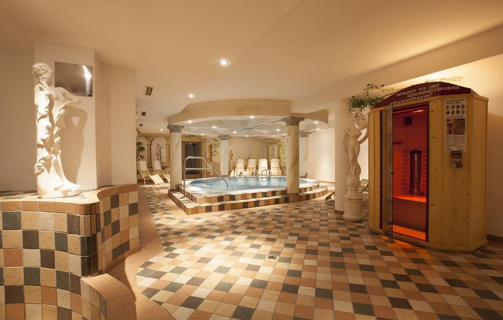 Hotel & Appartements Alpenresidenz Viktoria Neustift im Stubaital Eksteriør bilde