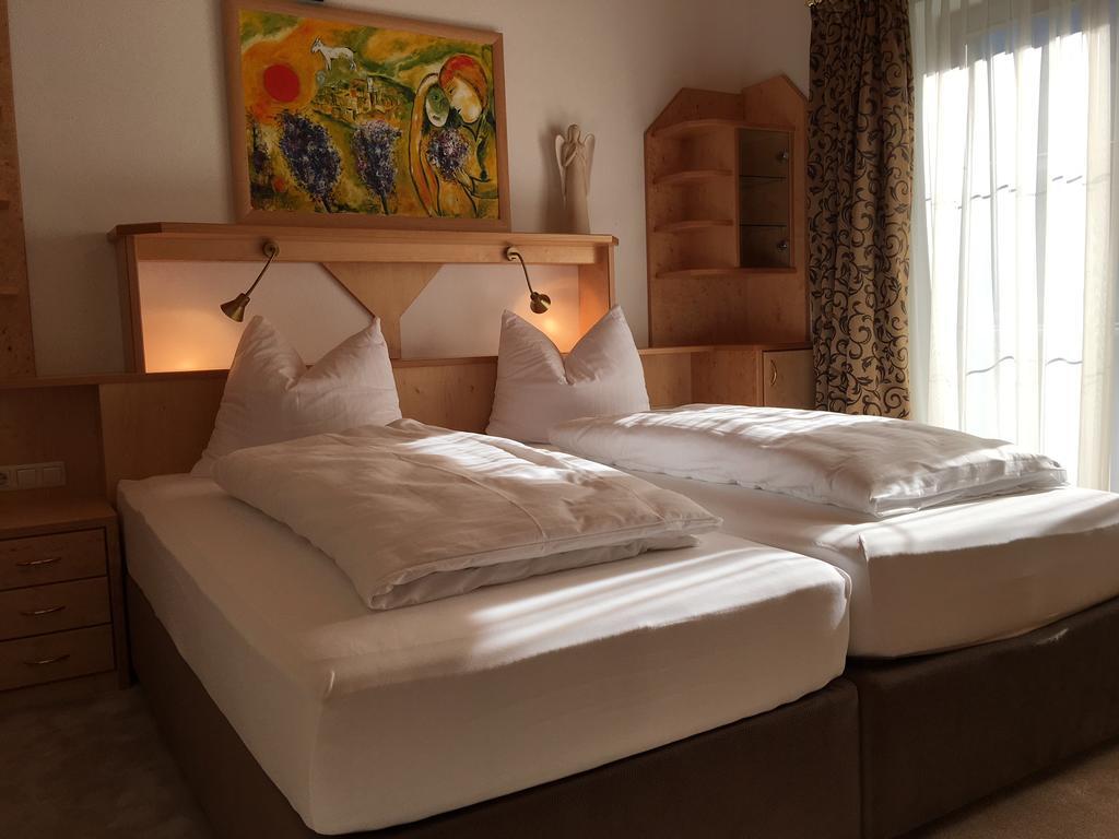 Hotel & Appartements Alpenresidenz Viktoria Neustift im Stubaital Eksteriør bilde