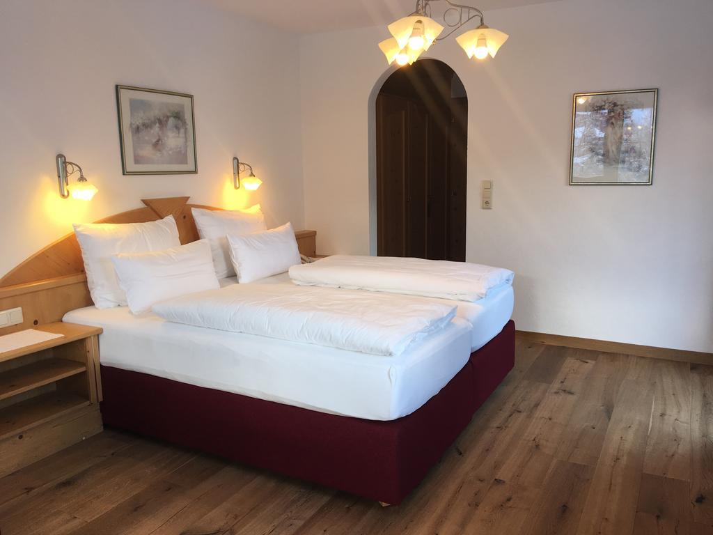 Hotel & Appartements Alpenresidenz Viktoria Neustift im Stubaital Eksteriør bilde